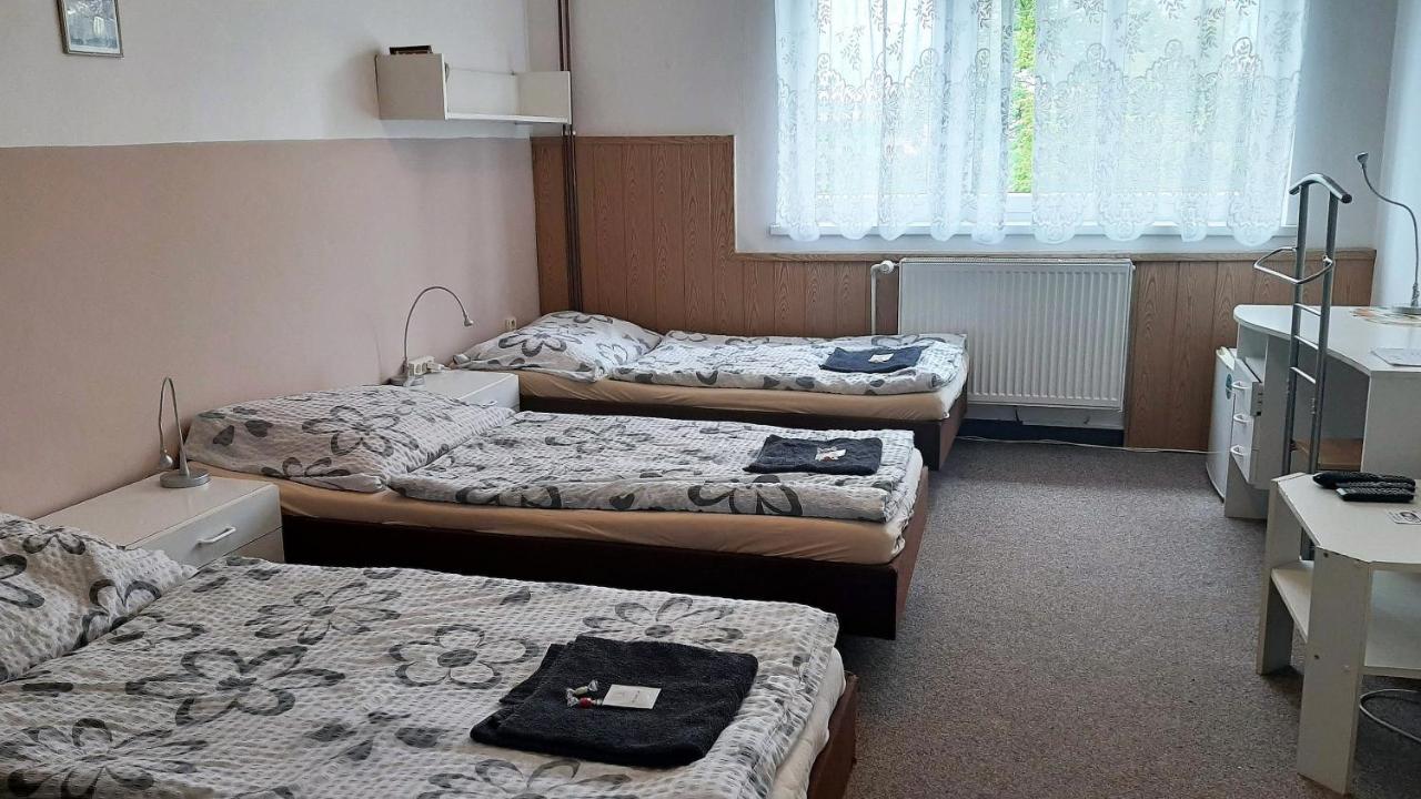 Penzion Bezdekov Rakovnik Bagian luar foto